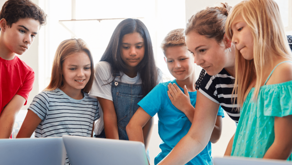 Using technology in the classroom course for teachers by Erasmus Courses Croatia
